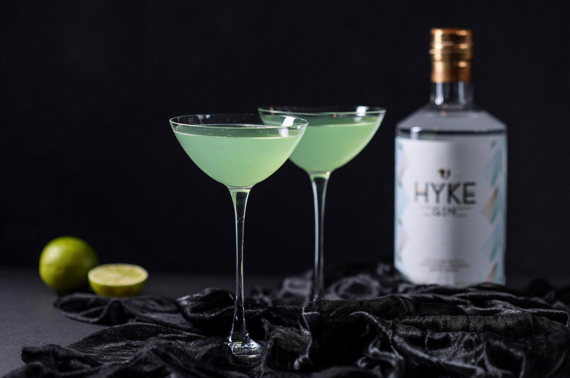 Green Ghost Halloween Gin Cocktail